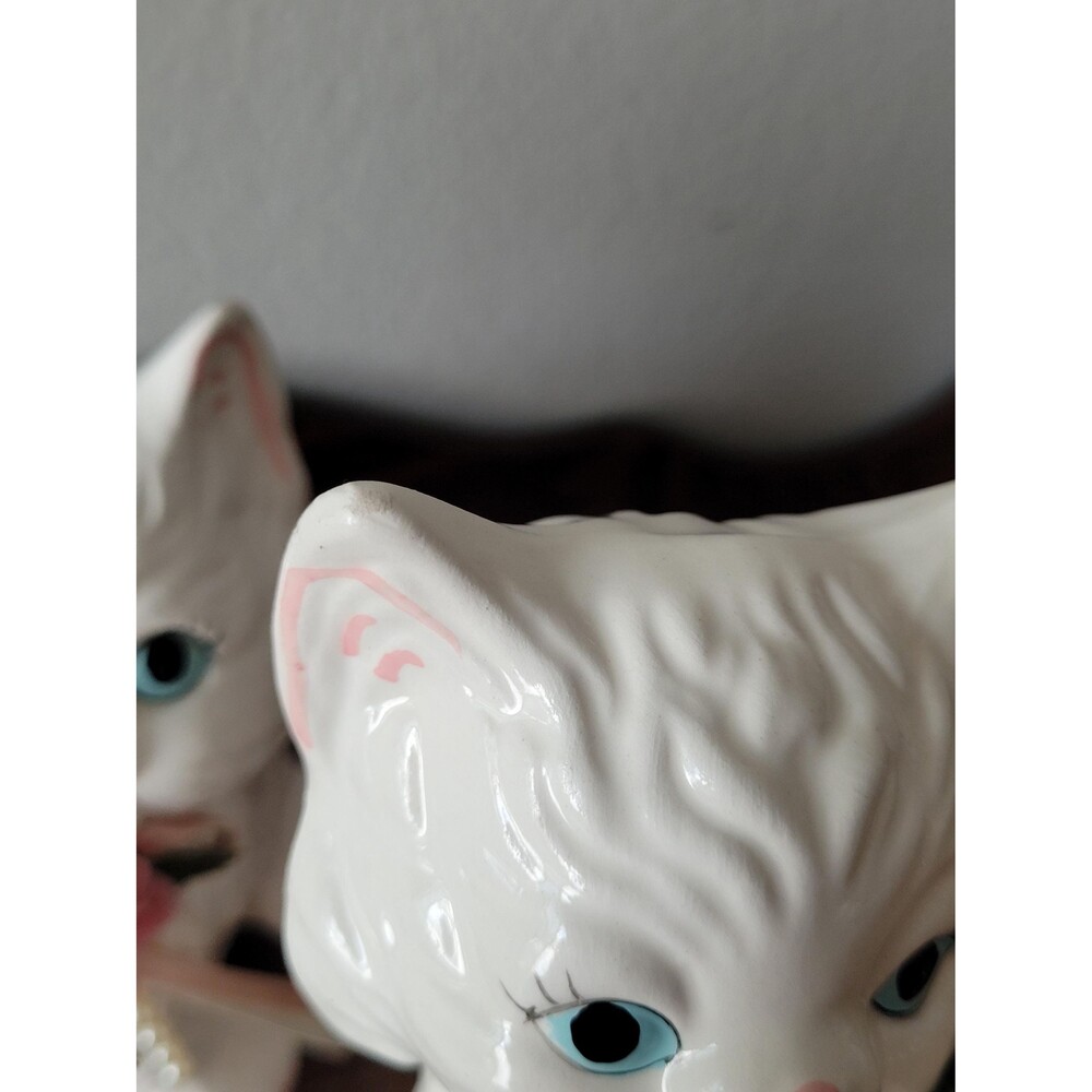 Vintage White Cat Figurines Long Fur Blue Eyes Set of 2 - Picture 15 of 16